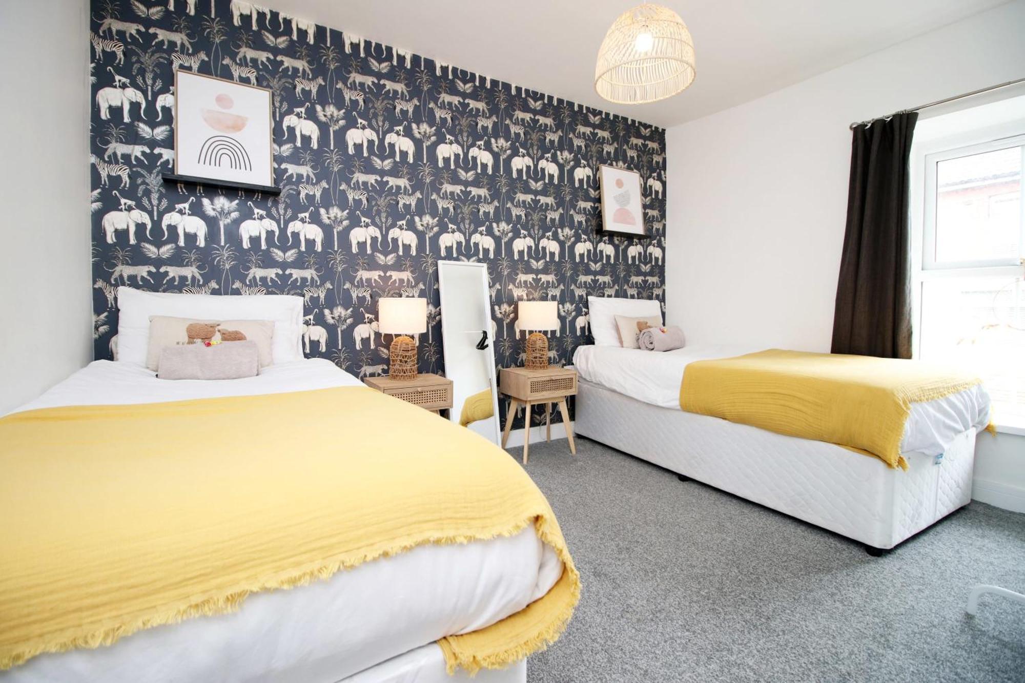Prospect Cottage Fabulous Home In Stunning Rhondda Valley By Staystaycations Treorky Buitenkant foto